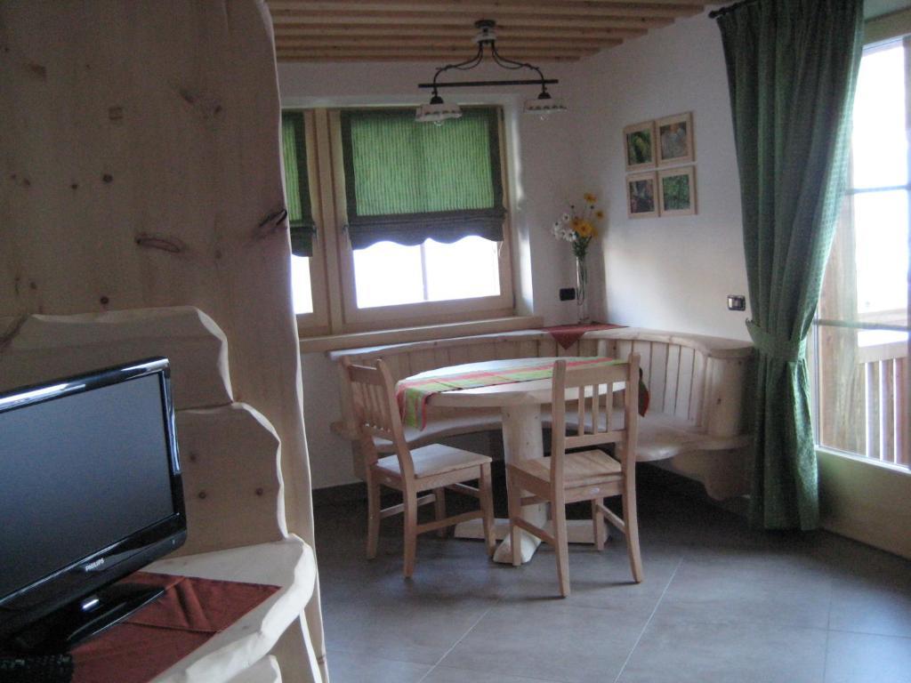 Chalet Nada Livigno Szoba fotó